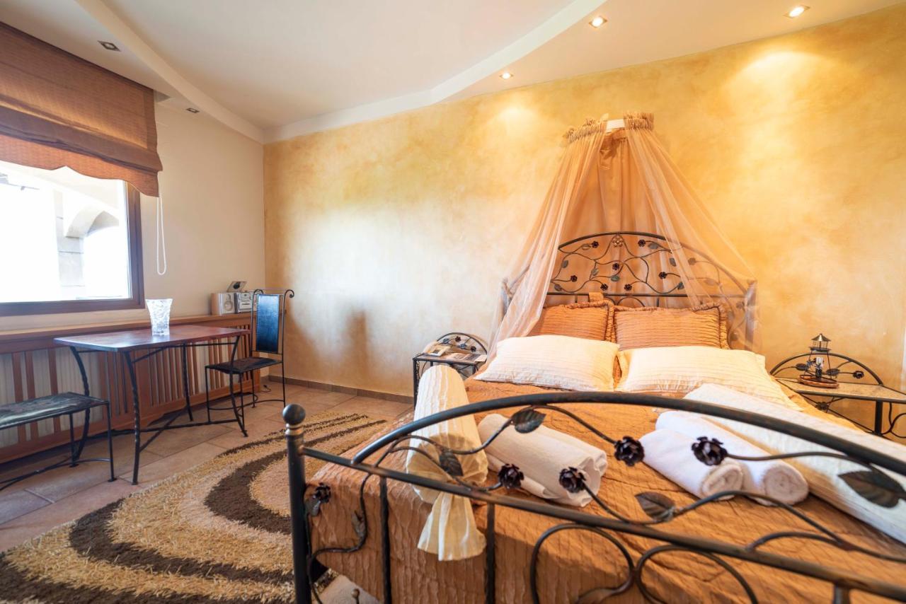 Hotel Erodios Lithotopos Екстер'єр фото